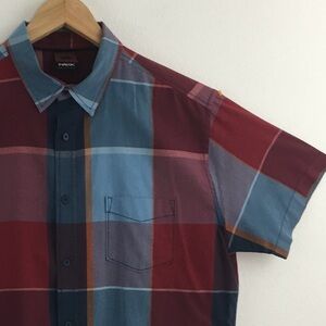 Tony Hawk | Blue & Red Plaid Button Down Short Sleeve Shirt